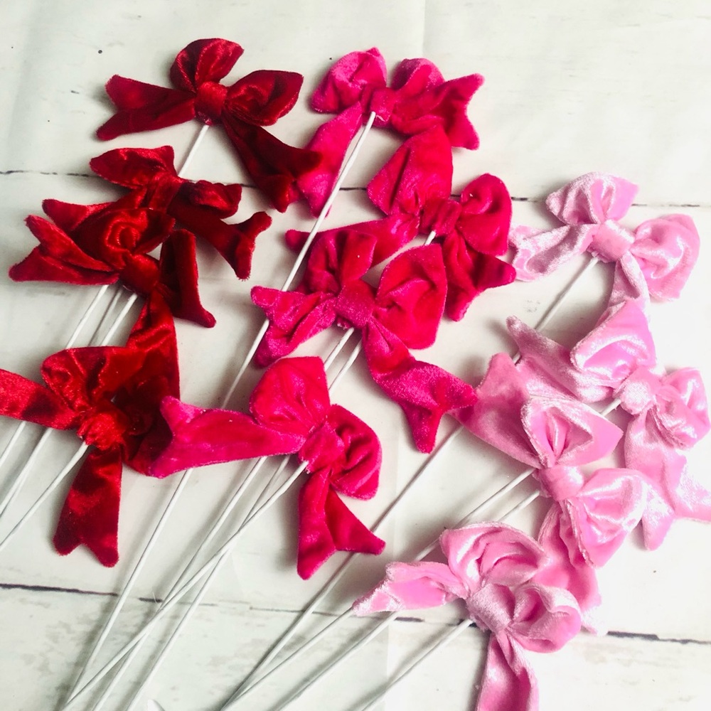 Cupcakes & Cashmere Pink & Red Velvet Christmas Valentines Picks Set of 12